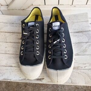 Novesta Star Master Classic Black White Men's Size 42 EU 8.5 USA  Never Worn